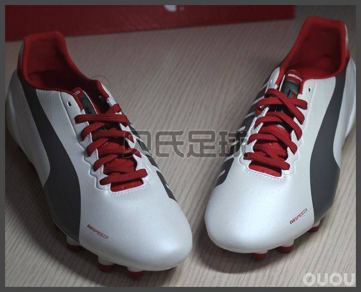 次顶级 puma 白色足球鞋 限量!偶偶专享价300包邮!