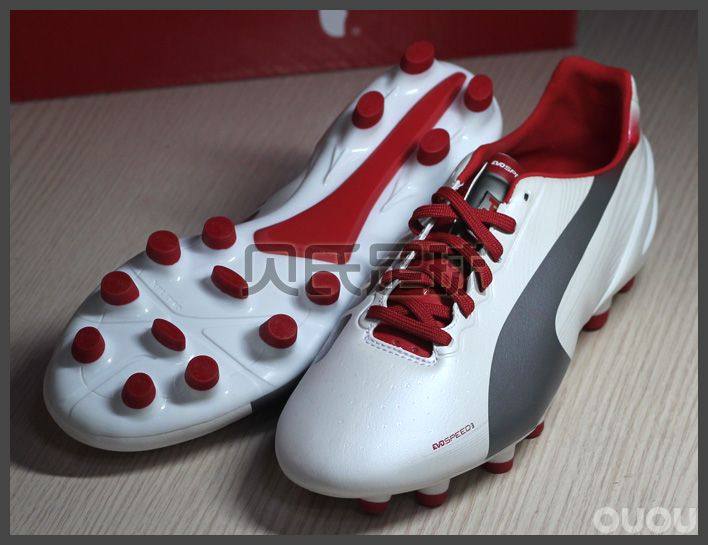 次顶级 puma 白色足球鞋 限量!偶偶专享价300包邮!