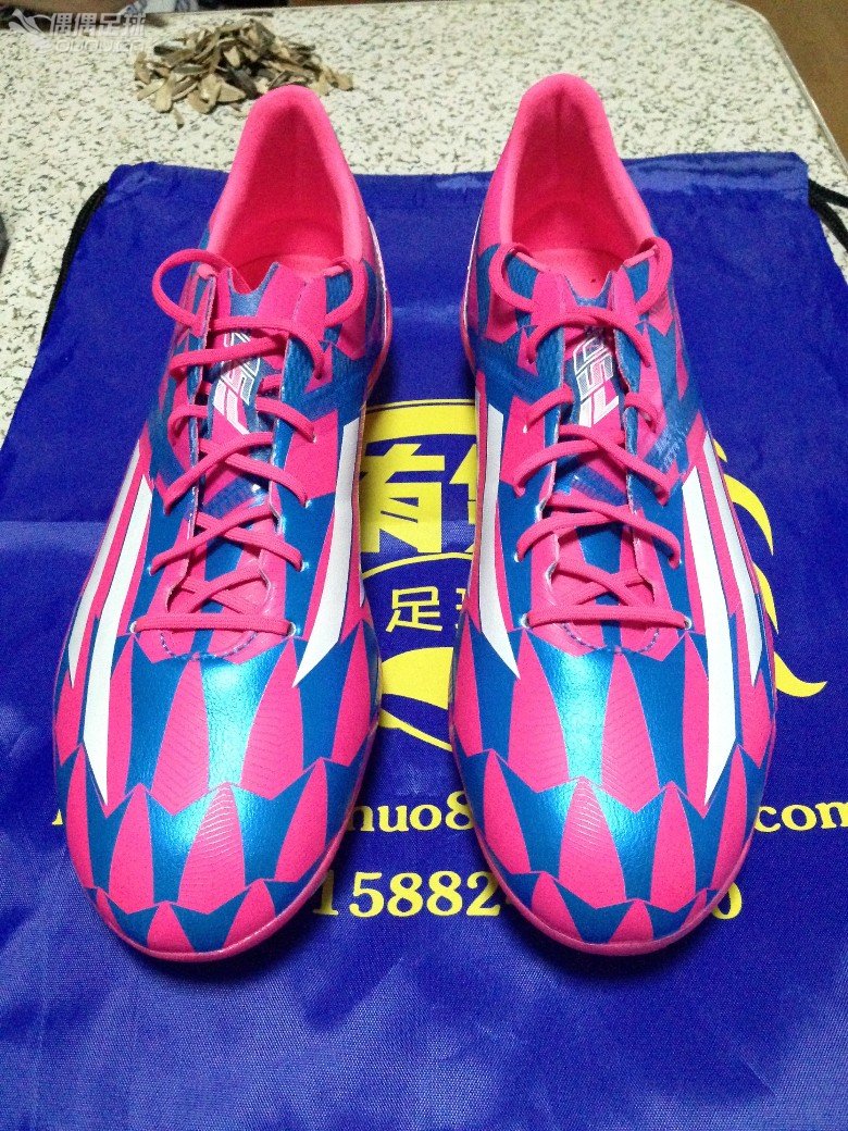 个人最喜欢的F50配色–【欧冠草莓配色】