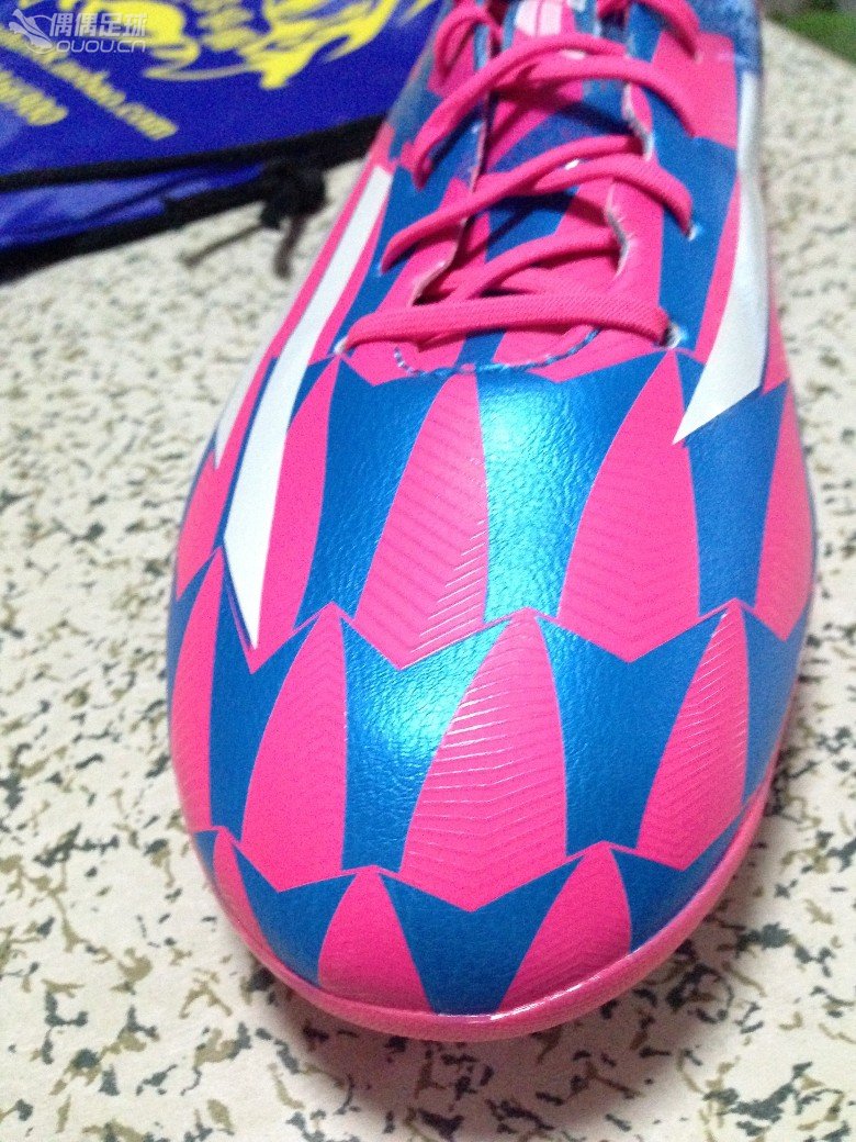 个人最喜欢的F50配色–【欧冠草莓配色】