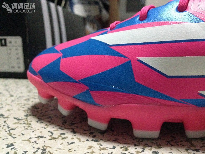 个人最喜欢的F50配色–【欧冠草莓配色】