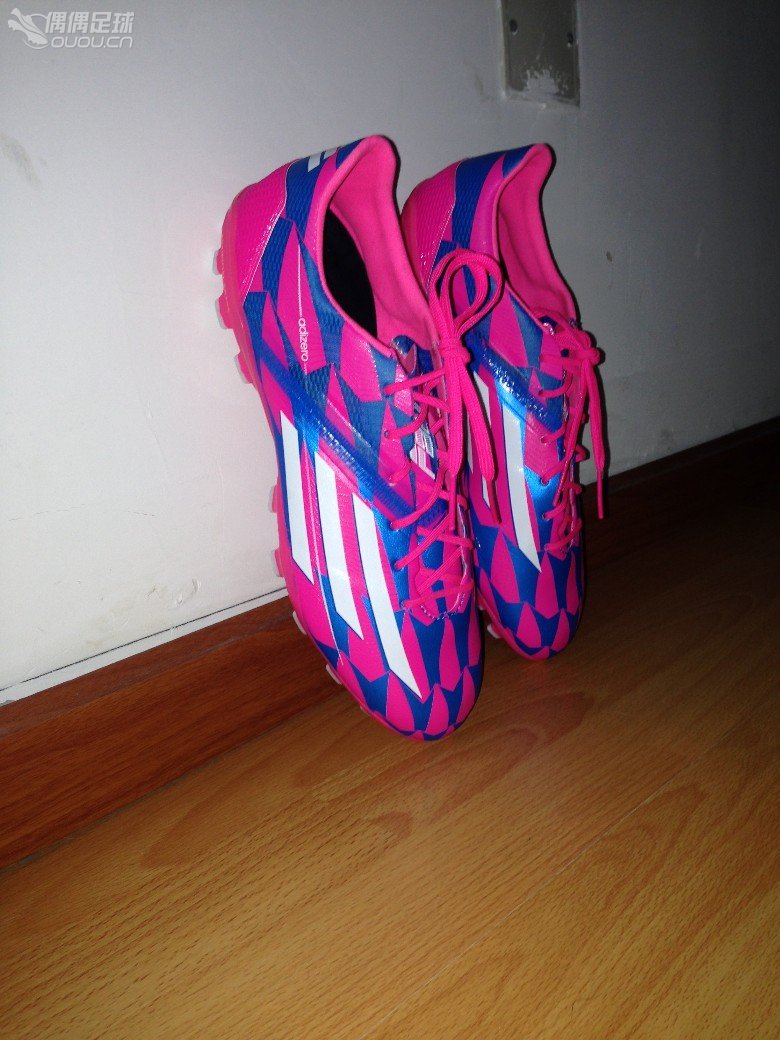 个人最喜欢的F50配色–【欧冠草莓配色】