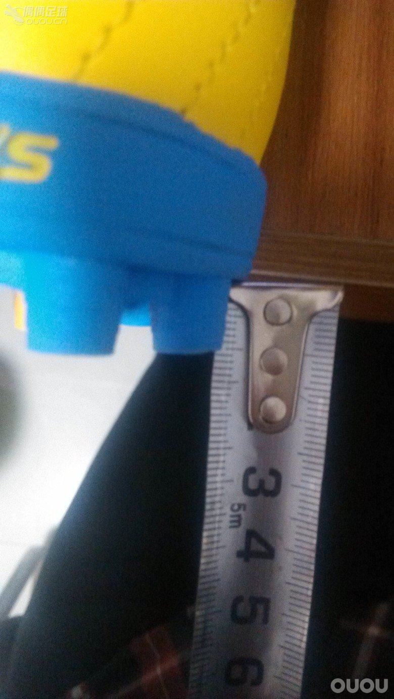 购得韩国kika足球鞋( R7 TANK KC)一双 ,尚未实战,请大家品鉴