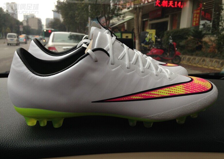 终于等到你~~~~2015第一次开箱作业Mercurial Vapor X AG