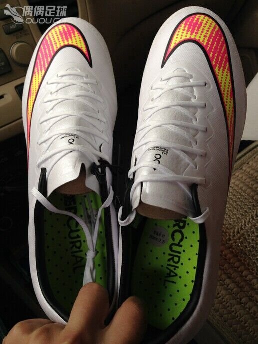 终于等到你~~~~2015第一次开箱作业Mercurial Vapor X AG