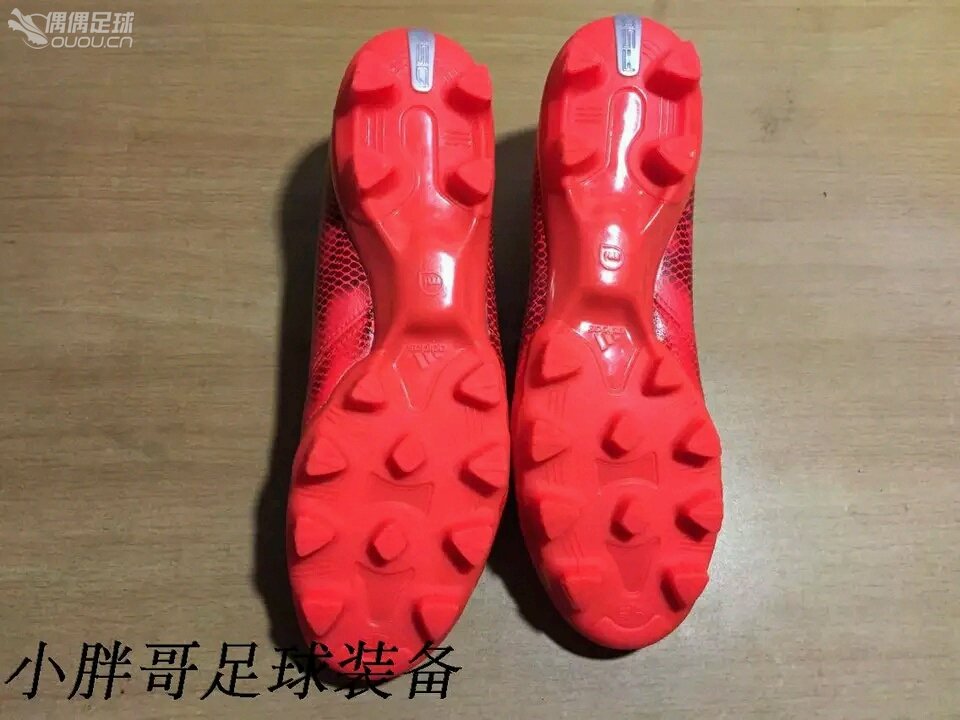 求问这双红龙F505皮版的是正品还是厂货??