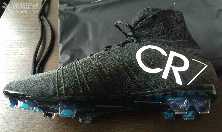 買了雙CR7,覺得不錯。但是真假還是不放心。大家幫我看看吧