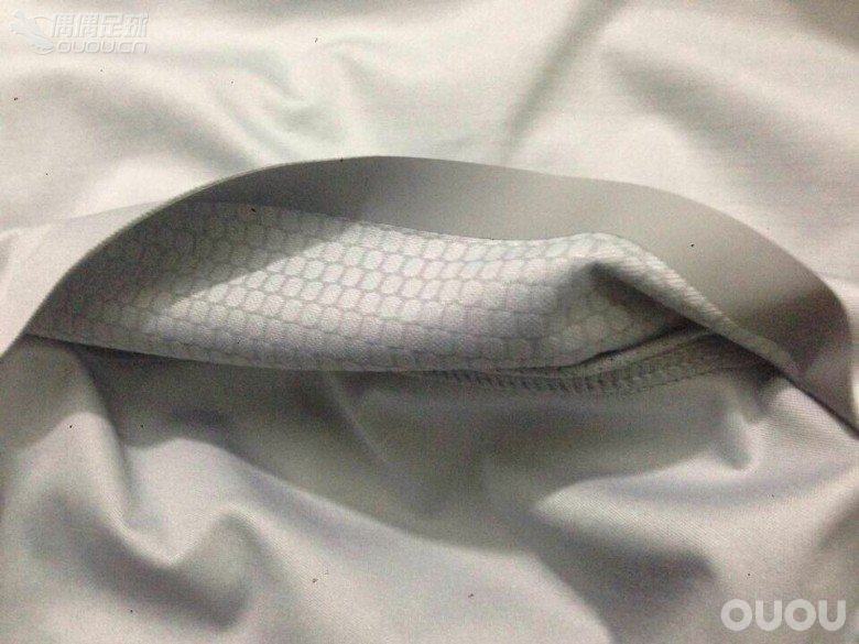 ■■■发现牛货!!■■比nike好一百倍!!新入手的鲨鱼皮上来嘚瑟 穿过鲨鱼皮的冒个泡~~~