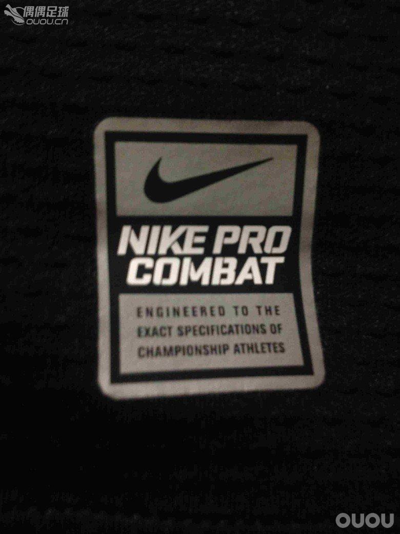Nike Pro Combat Hyperwarm Fitted Mock Neck 2.0