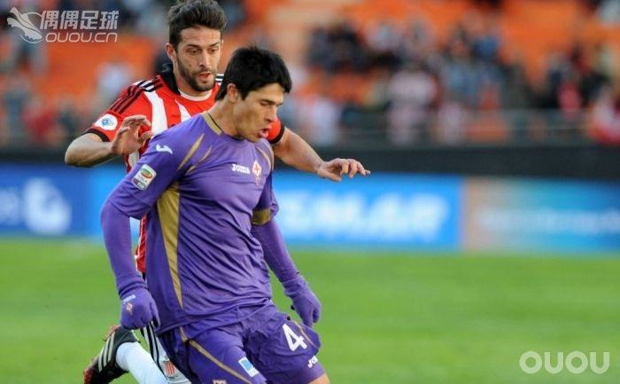 2014欧美杯佛罗伦萨4号隆卡格里亚Roncaglia更衣室签名球衣