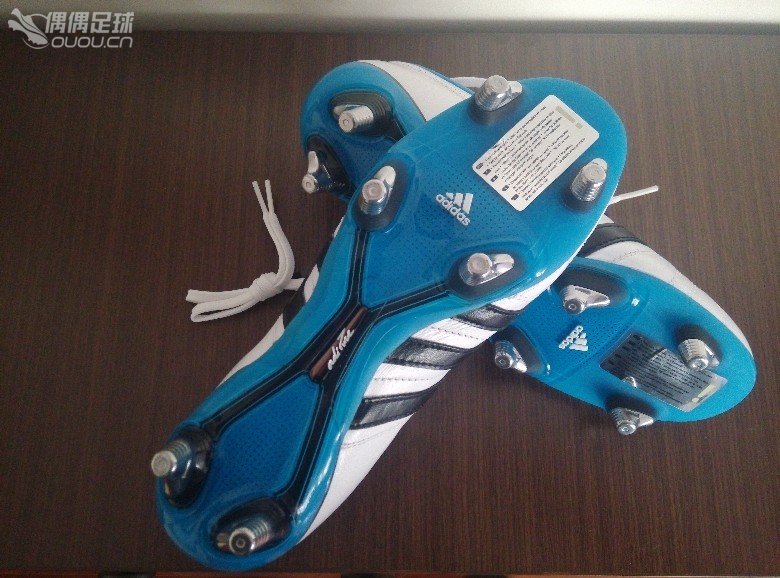 卡卡首秀大联盟穿着卡卡4代 我也来应个景 飘4SG出场