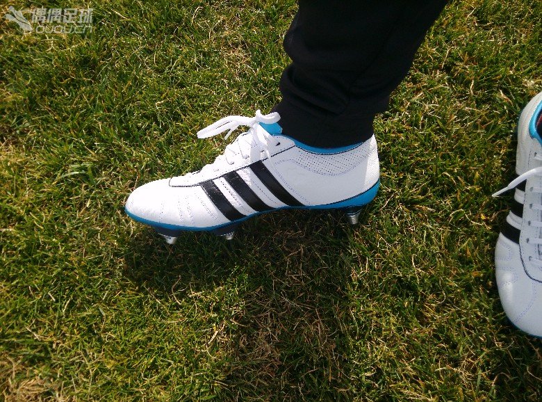 卡卡首秀大联盟穿着卡卡4代 我也来应个景 飘4SG出场