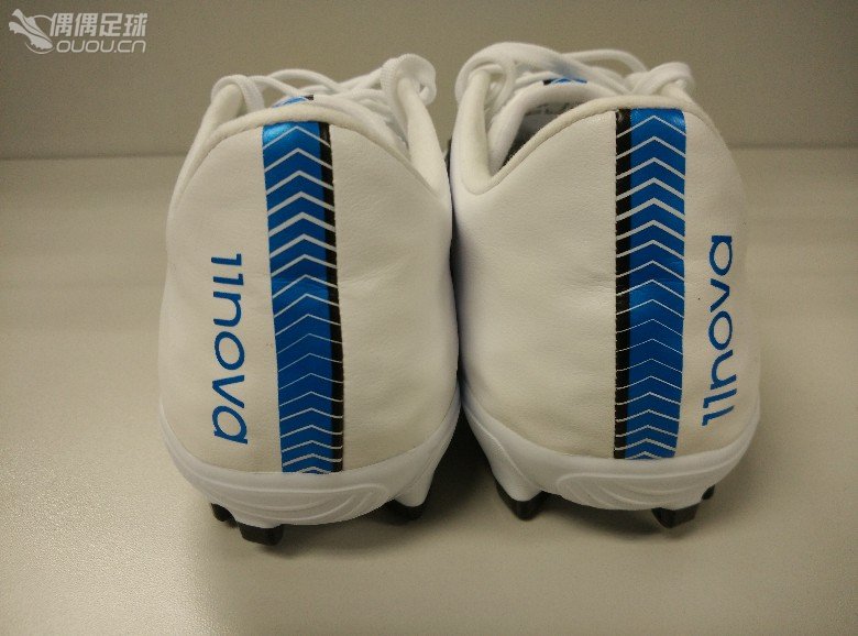 新入手adidas  11NOVA AG