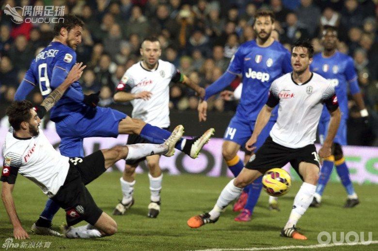 博格巴继续自己的任性节奏