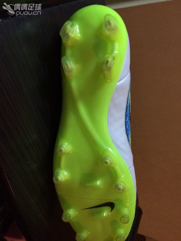 新入手毒蜂,求鉴定真假