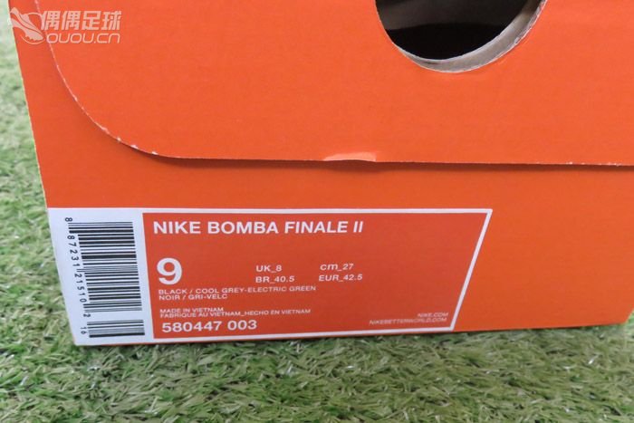 NIKE TIEMPO LEGACY TF 传奇5次顶级碎钉 暗黑和锋芒夺目白色 两色入 特价499