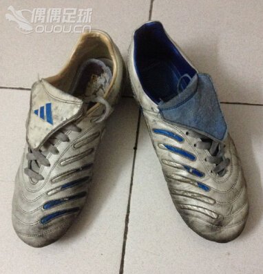 ME的猎鹰系列实战足球boot。