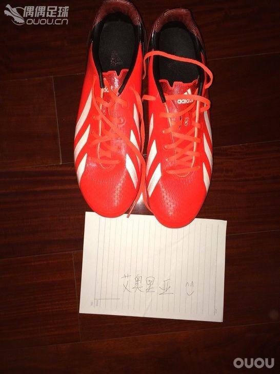 大神们帮我看看这双鞋的真假