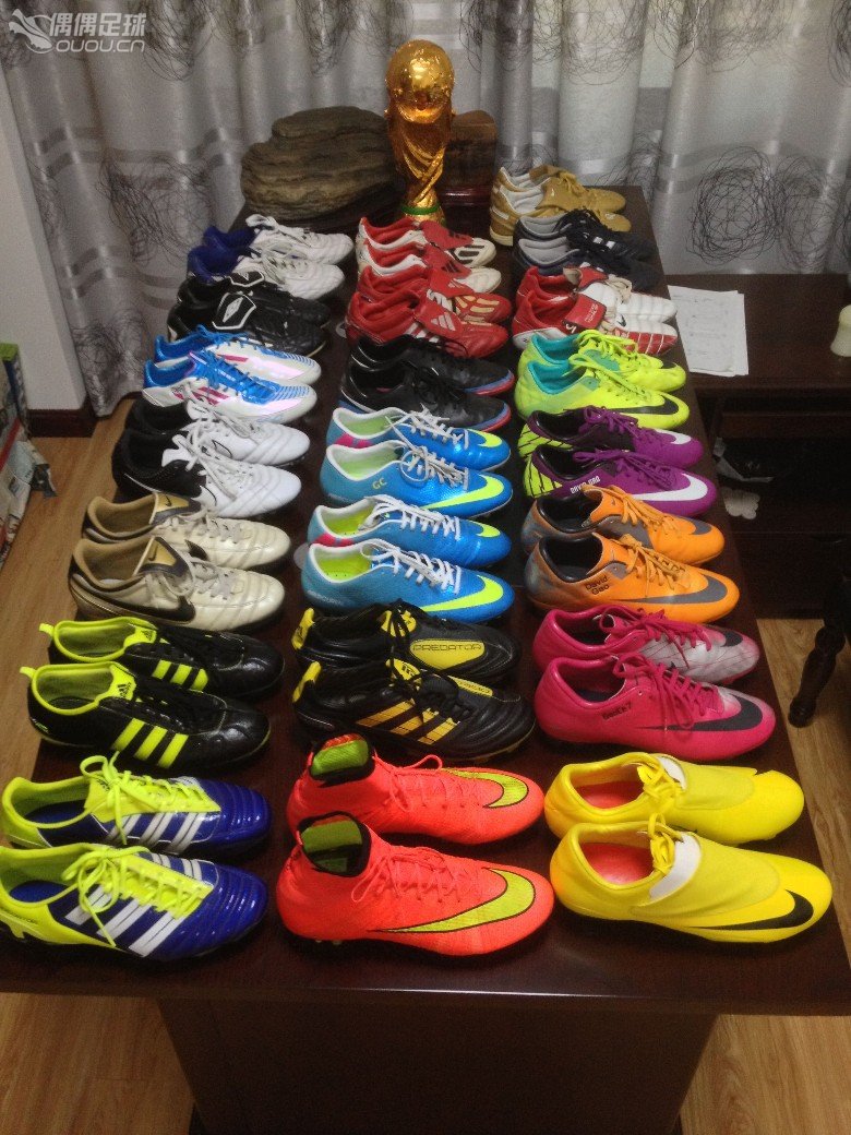 啊哈~~我也晒一晒家里的球鞋~