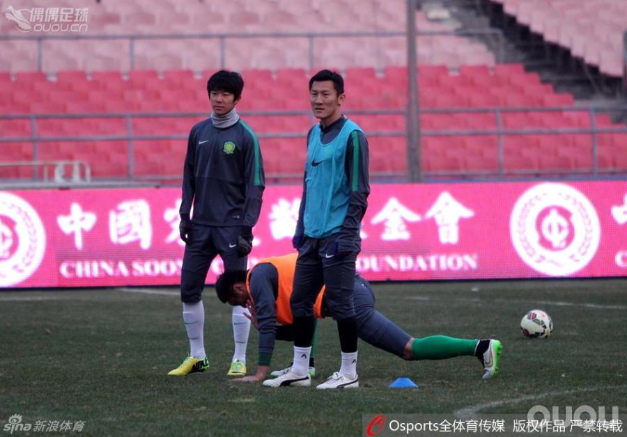 中超第二轮赛场内外战靴一览 – 14/03/2015