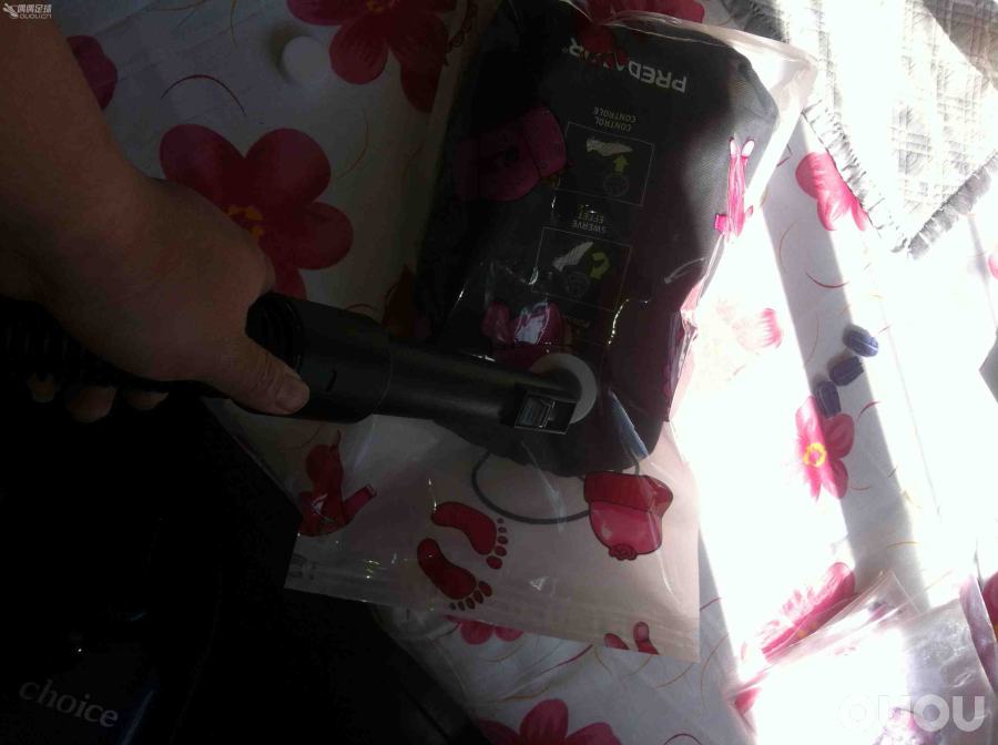 估计是论坛首发 球鞋收藏神器