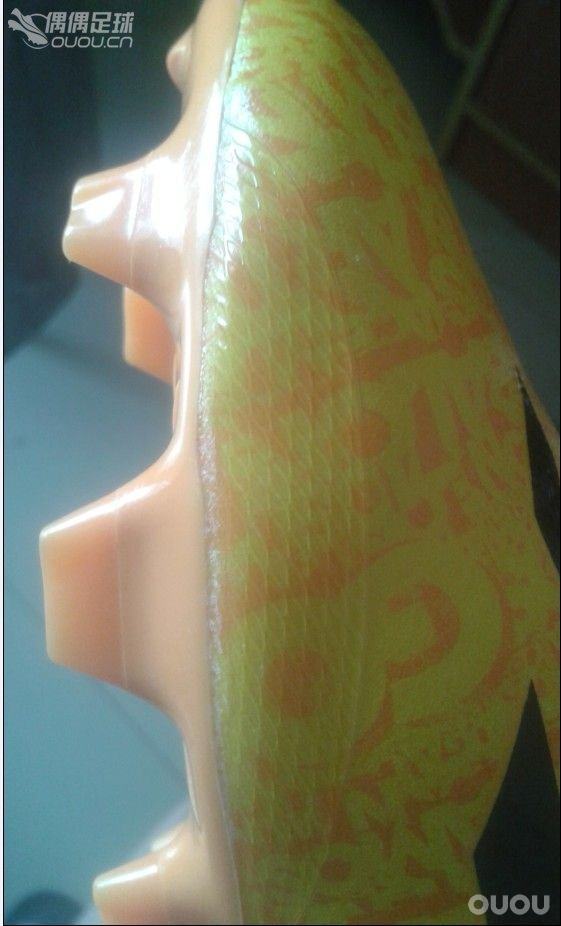 求各位路过的OUOU众神求指教,刚买的ADIDAS messi 梅西顶级F50 FG 足球鞋 M17681