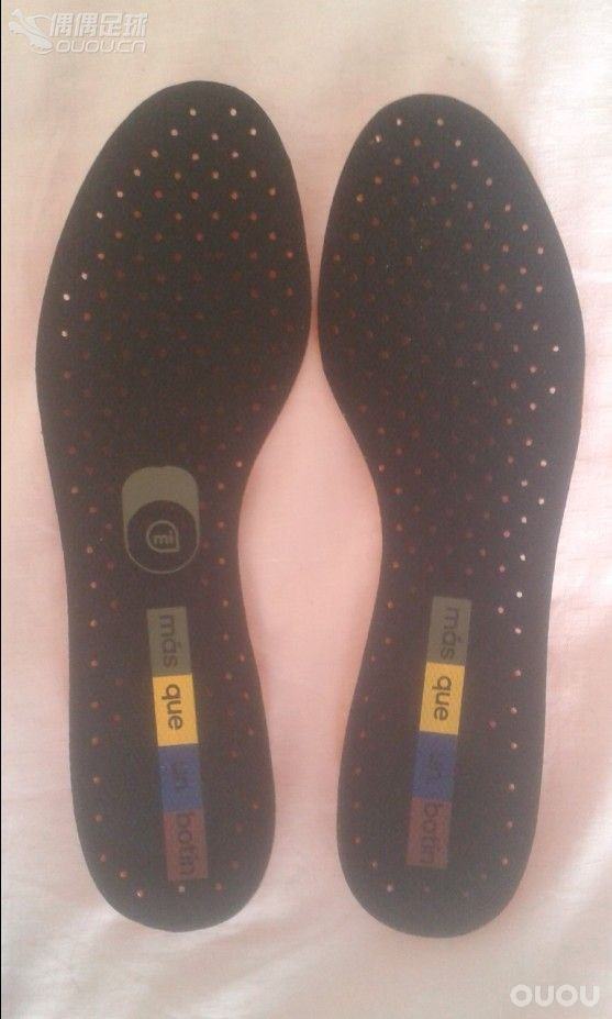 求各位路过的OUOU众神求指教,刚买的ADIDAS messi 梅西顶级F50 FG 足球鞋 M17681