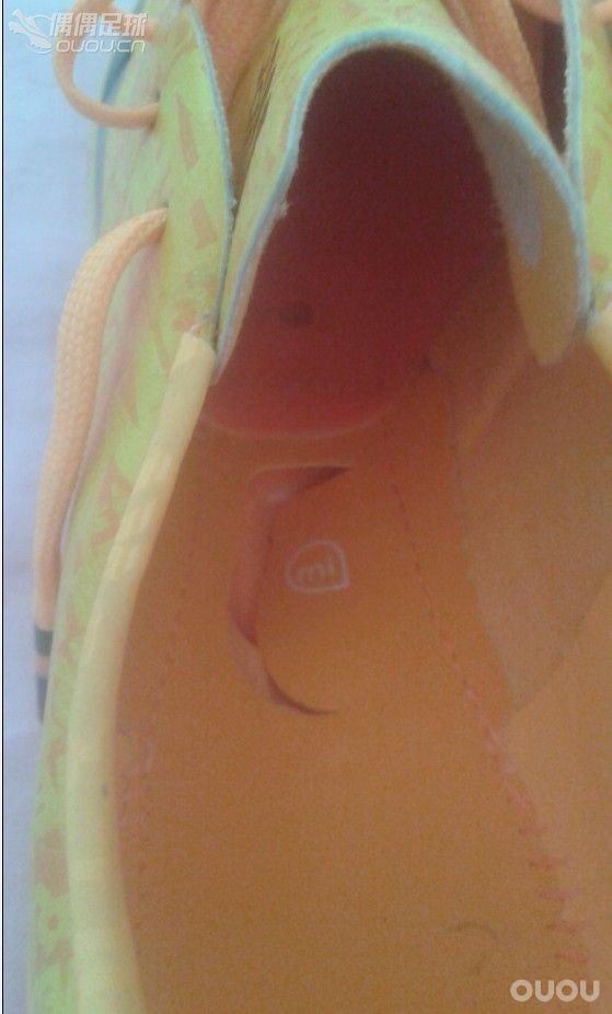 求各位路过的OUOU众神求指教,刚买的ADIDAS messi 梅西顶级F50 FG 足球鞋 M17681