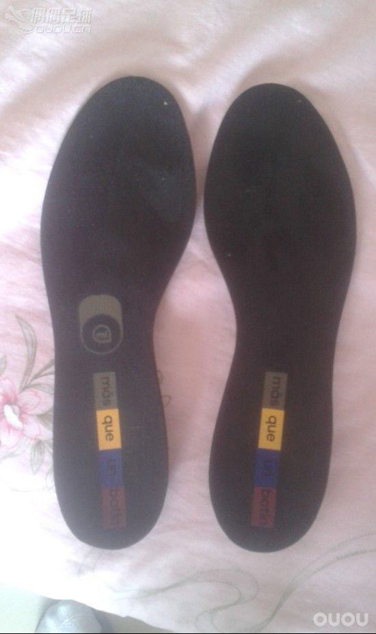 求各位路过的OUOU众神求指教,刚买的ADIDAS messi 梅西顶级F50 FG 足球鞋 M17681