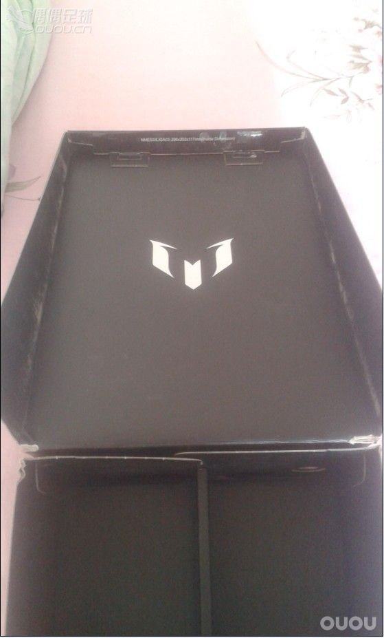 求各位路过的OUOU众神求指教,刚买的ADIDAS messi 梅西顶级F50 FG 足球鞋 M17681