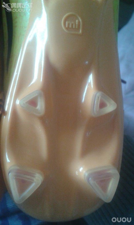 求各位路过的OUOU众神求指教,刚买的ADIDAS messi 梅西顶级F50 FG 足球鞋 M17681