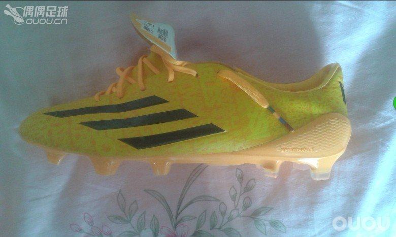 求各位路过的OUOU众神求指教,刚买的ADIDAS messi 梅西顶级F50 FG 足球鞋 M17681