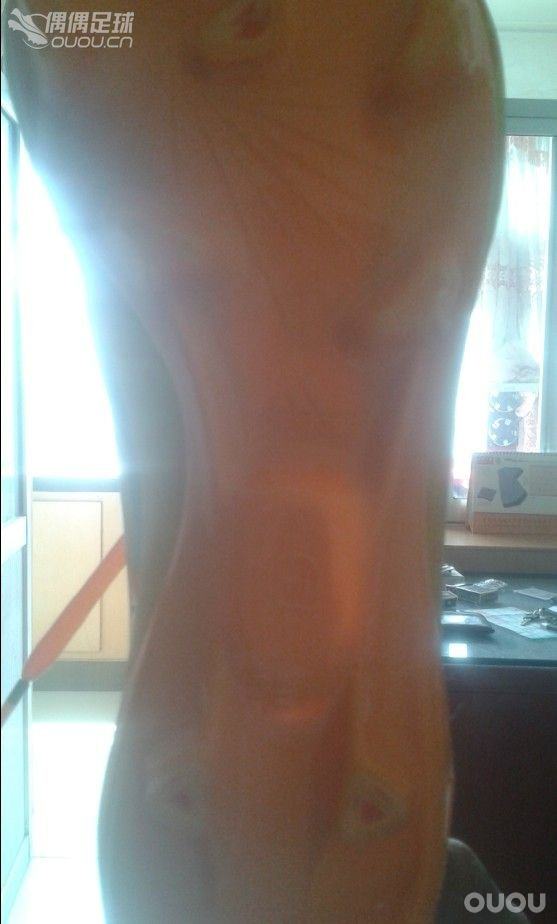 求各位路过的OUOU众神求指教,刚买的ADIDAS messi 梅西顶级F50 FG 足球鞋 M17681