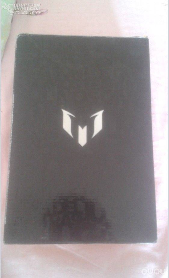 求各位路过的OUOU众神求指教,刚买的ADIDAS messi 梅西顶级F50 FG 足球鞋 M17681