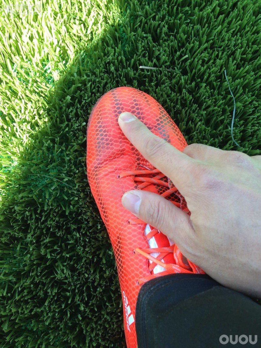 偶偶第十二次草根接力实战评测】第二棒-Adidas Adizero F50 V AG红龙 本命年评测火热红龙