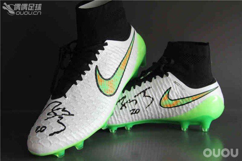 这个亲笔签名的鞋可以有么,呵呵