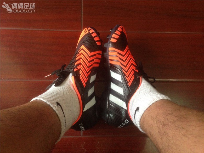 我的第一双顶级AG鞋猎鹰14