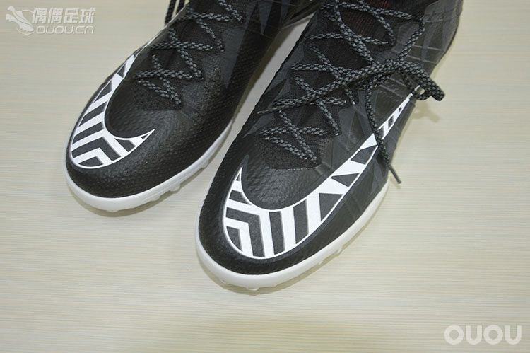 美图欣赏之NIKE MERCURIALX PROXIMO STREET TF