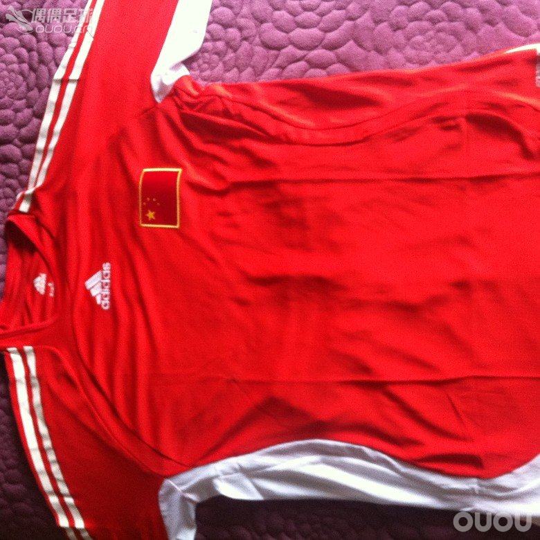 国足-formotion的2套球衣