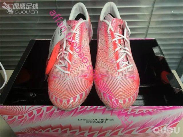 我想选一对鞋,顶级的,但不知道怎么选