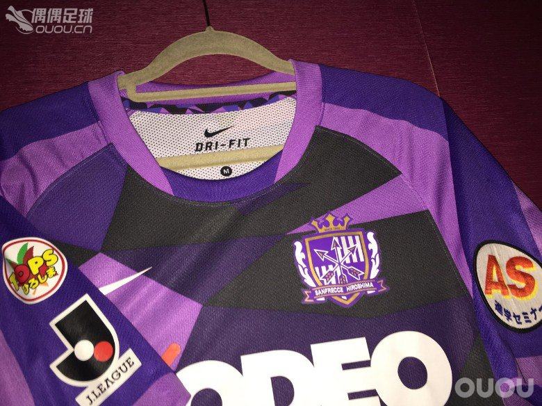 一些落场 更衣室 球员版