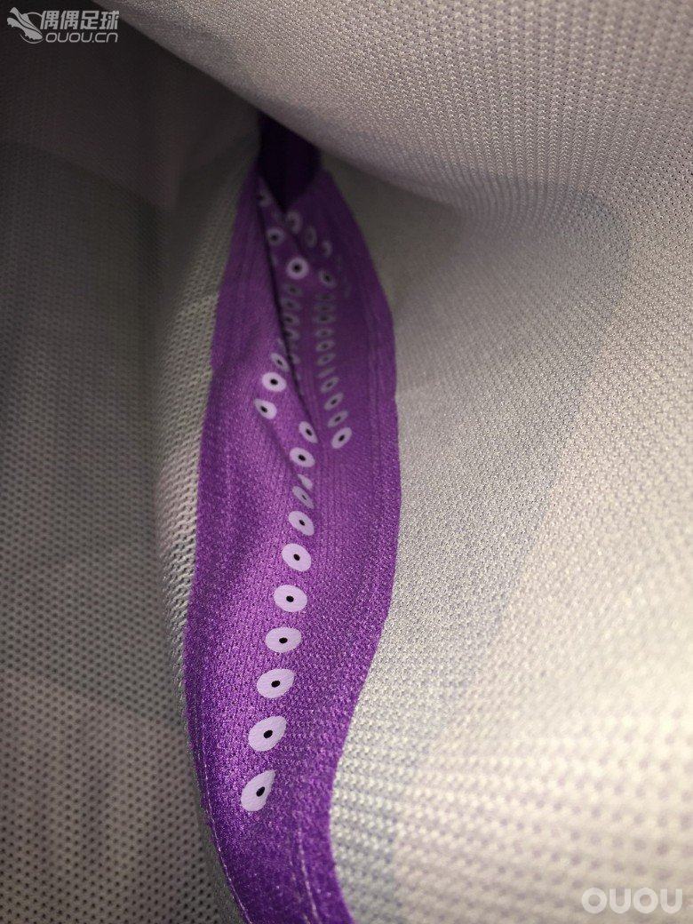 一些落场 更衣室 球员版