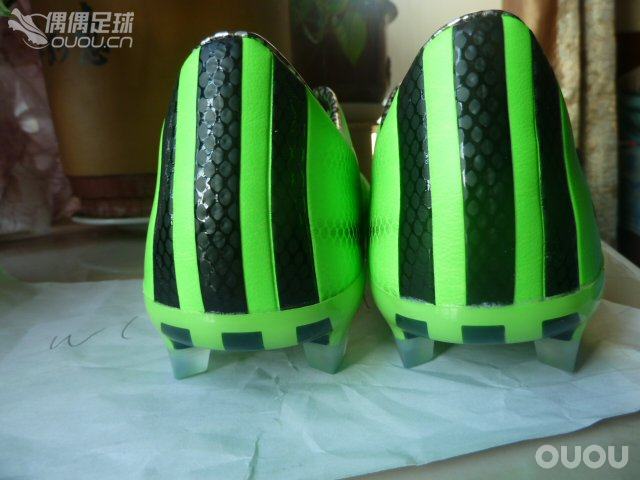 我是一条小青龙,小青龙~~我有许多小咪咪,小咪咪~~