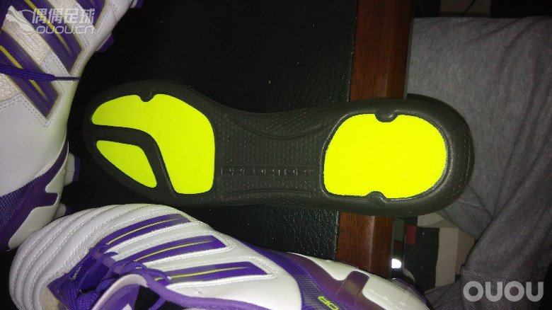(求鉴定)买一双少一双的货!laser4黄黑和predator11顶欧