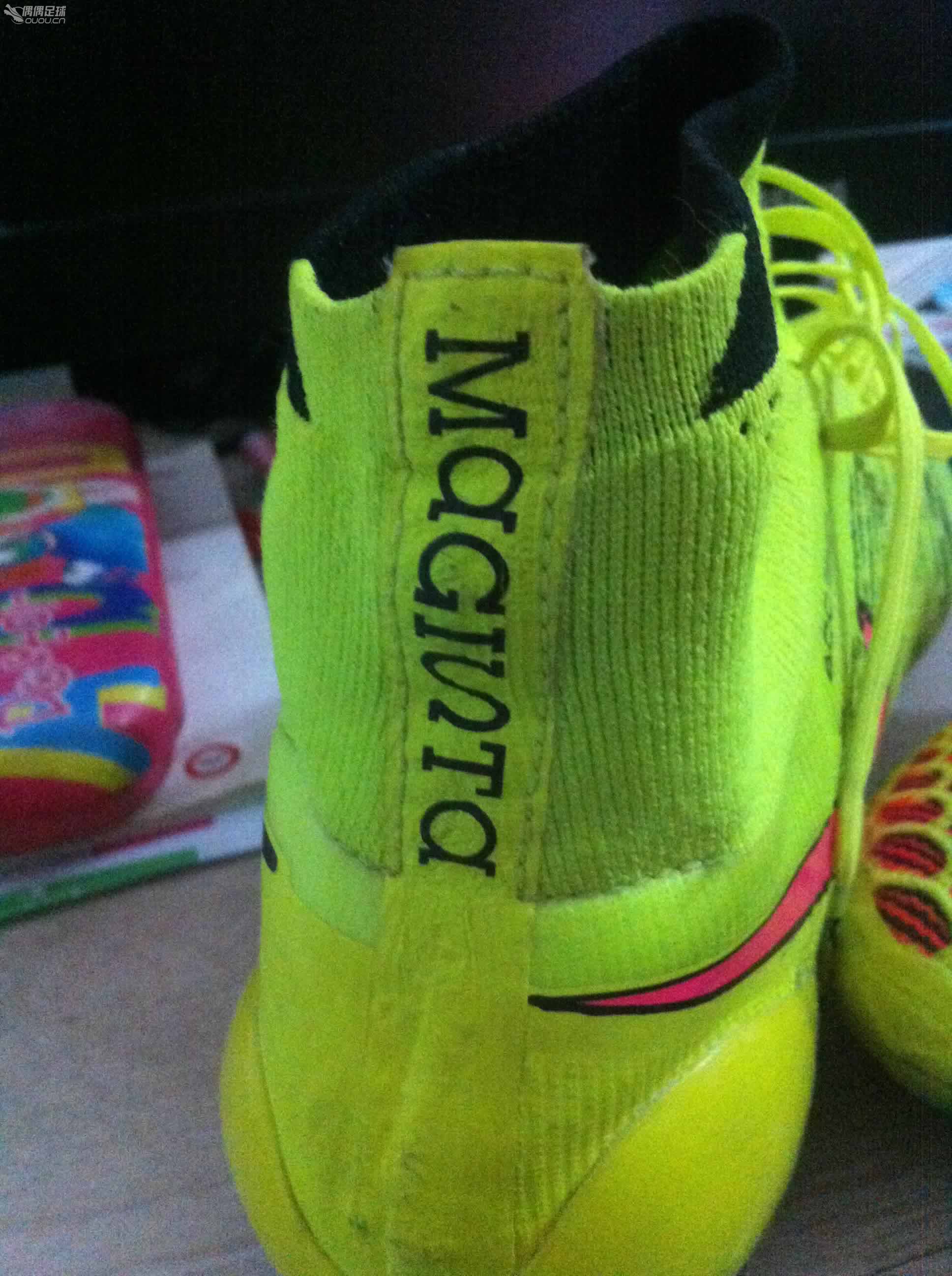 请球星们帮我鉴定一下这双超顶鬼牌正不正???