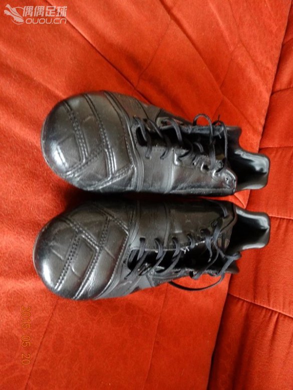 偶友们看看这双狂战士,有官方发售过么?