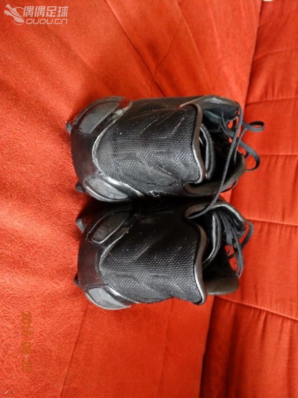 偶友们看看这双狂战士,有官方发售过么?