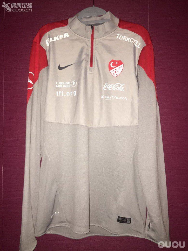 昨天没发完 睡着了今天再发几个更衣室 球员版及其他