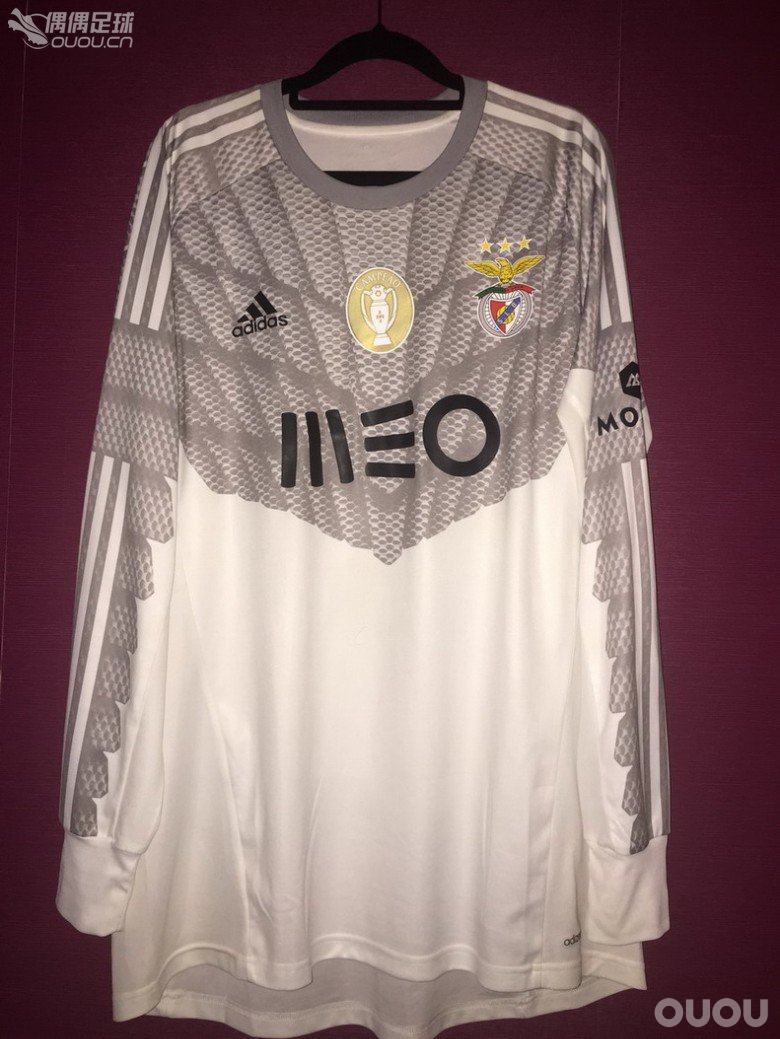 昨天没发完 睡着了今天再发几个更衣室 球员版及其他