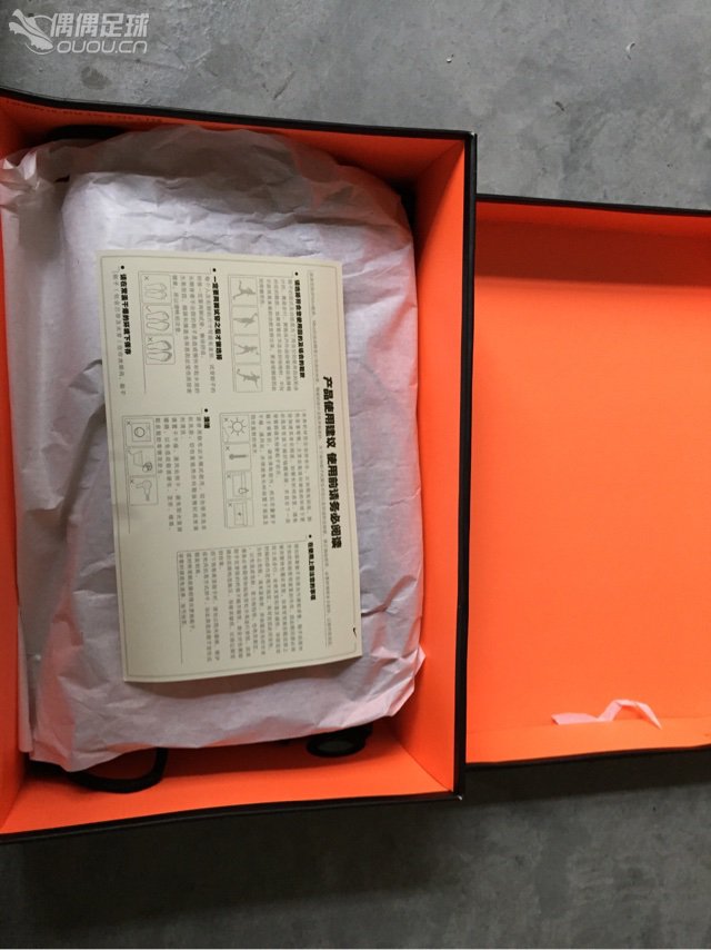 新人第一贴,纪念变色毒蜂入手。